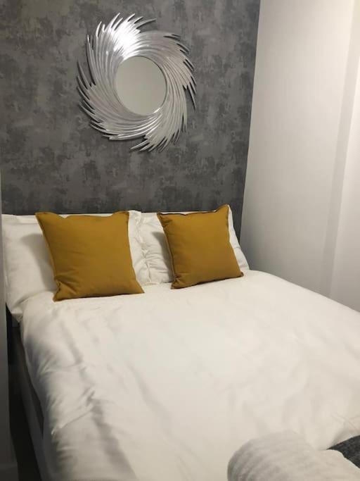 Stunning Apartment In Leeds- Financial District Leeds  Buitenkant foto