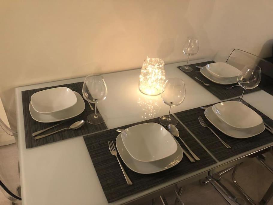 Stunning Apartment In Leeds- Financial District Leeds  Buitenkant foto