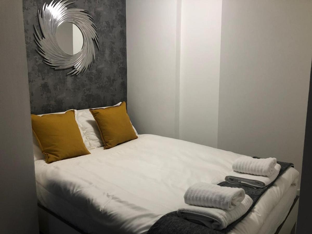 Stunning Apartment In Leeds- Financial District Leeds  Buitenkant foto