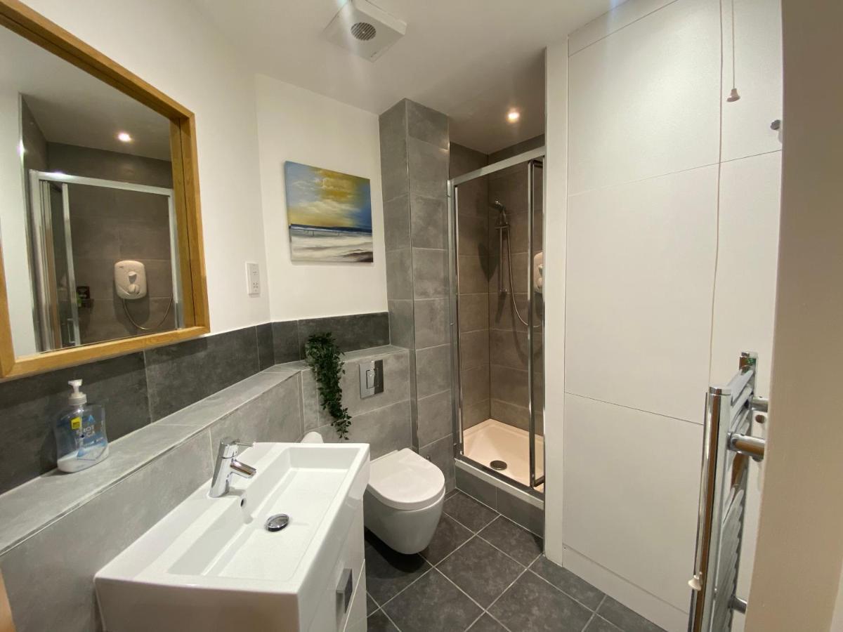 Stunning Apartment In Leeds- Financial District Leeds  Buitenkant foto