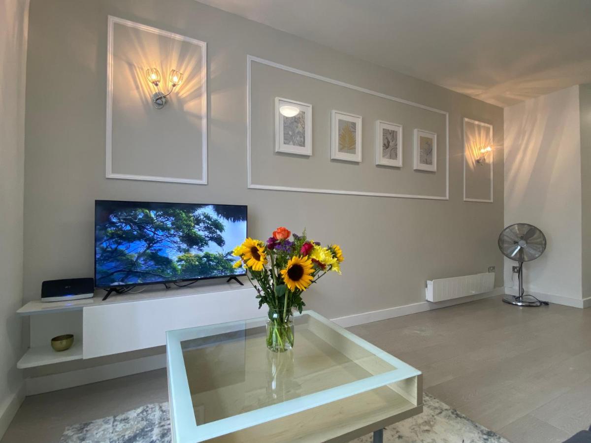 Stunning Apartment In Leeds- Financial District Leeds  Buitenkant foto