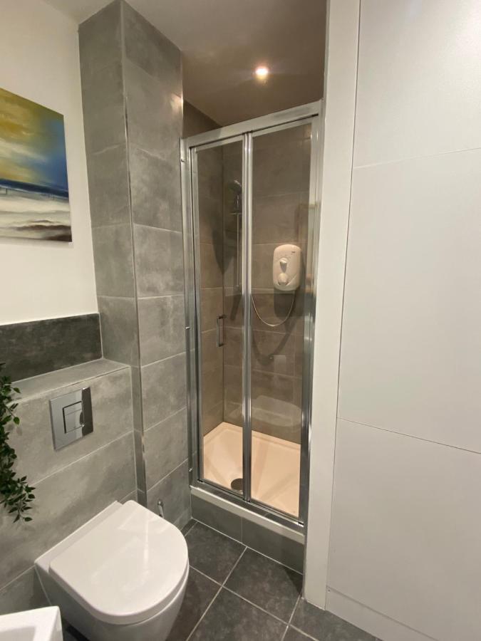 Stunning Apartment In Leeds- Financial District Leeds  Buitenkant foto